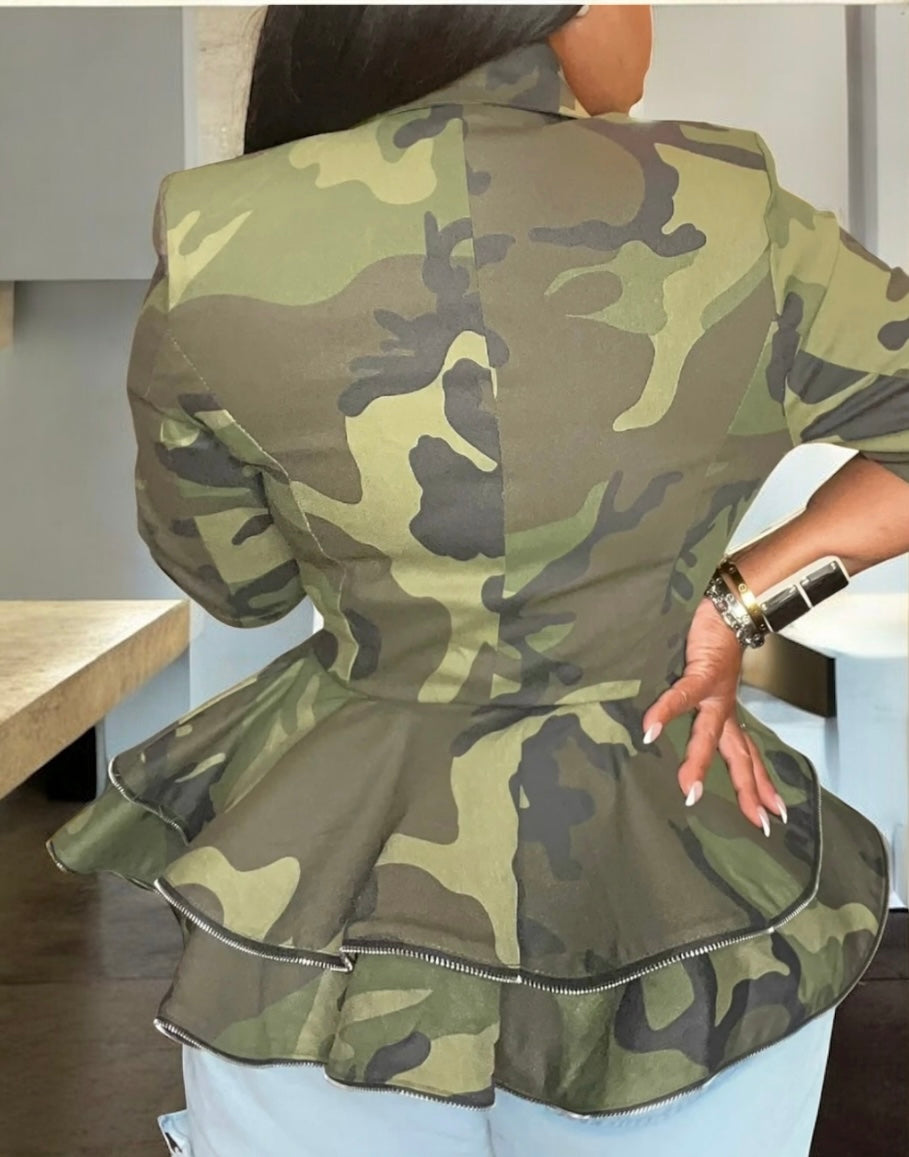 Camo Peplum Half Sleeve Zipper Jacket